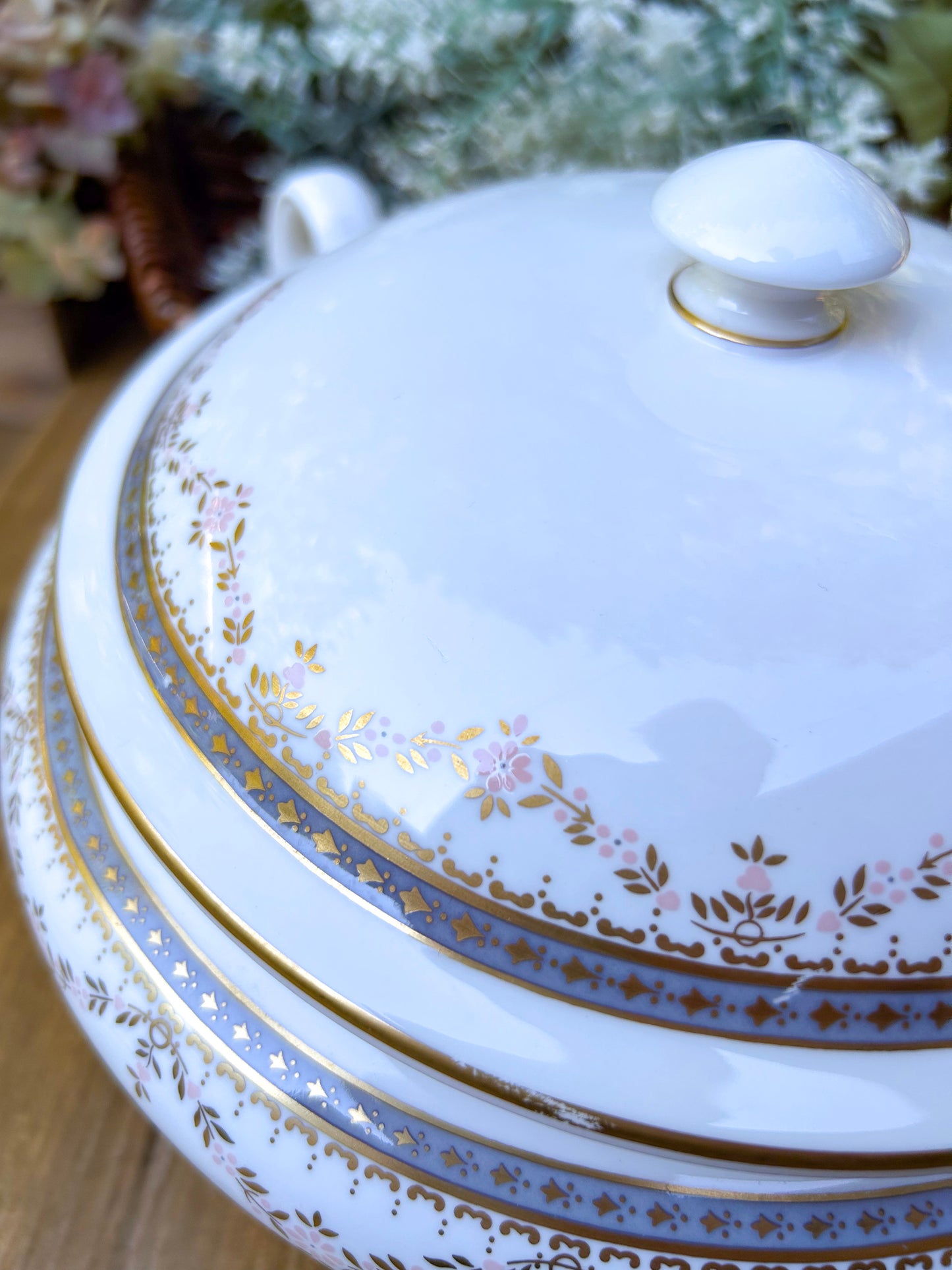 Vintage Royal Worcester Juliette Pink & Gold Serving Bowl w Lid