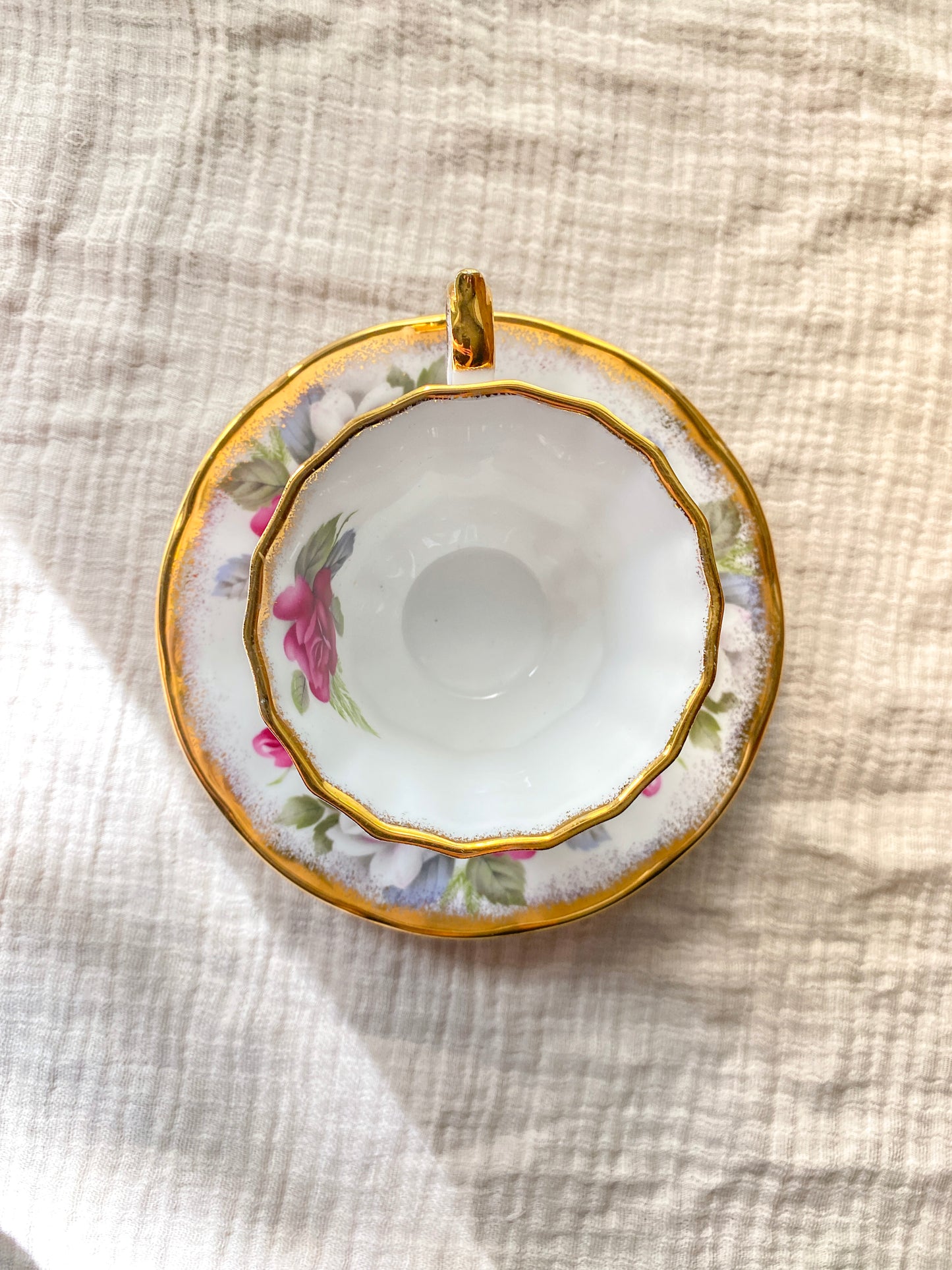 Vintage Elizabethan Jacobean White & Gold with Roses Teacup and Saucer