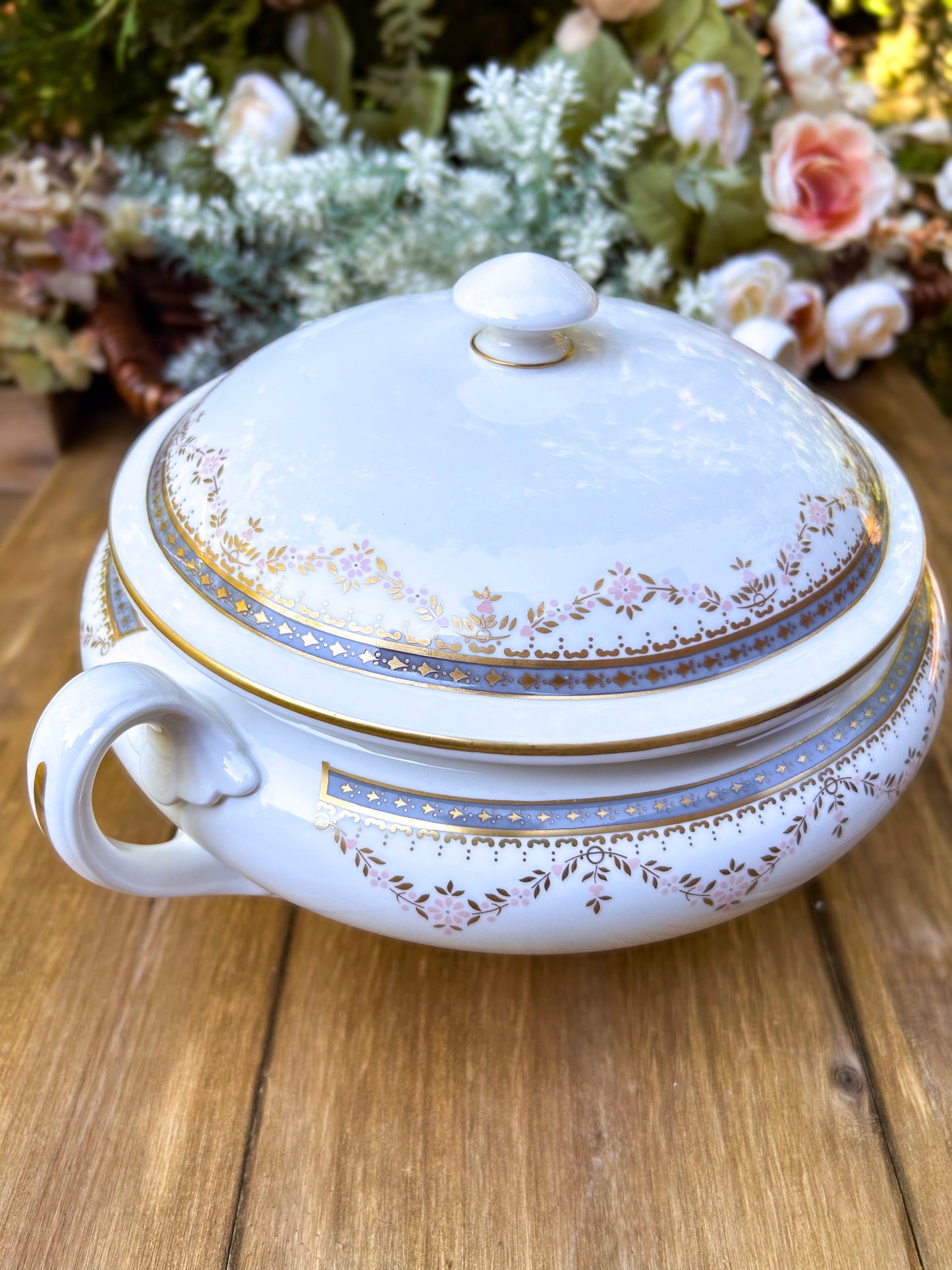 Vintage Royal Worcester Juliette Pink & Gold Serving Bowl w Lid