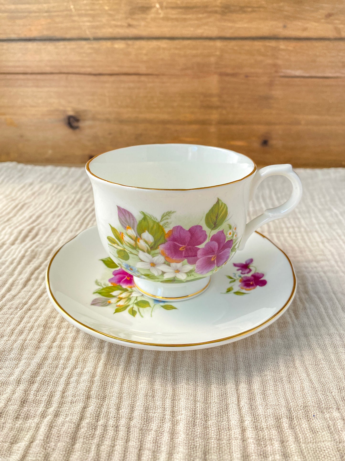 Vintage Sadler Wellington Pansy Bone China Teacup & Saucer