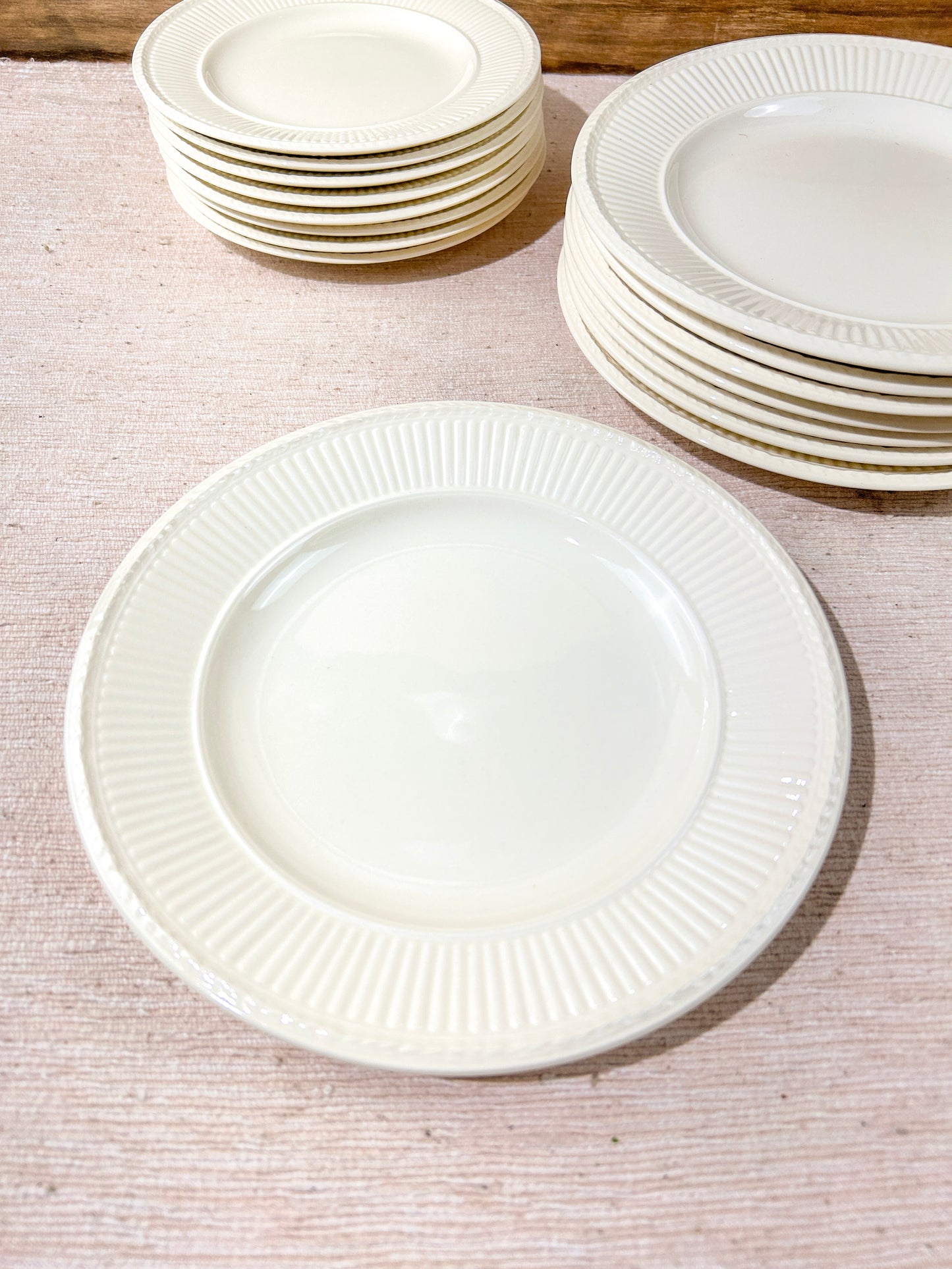 Wedgwood of Etruria Edme 61298 Bread and Salad Plates Cream White Dinnerware