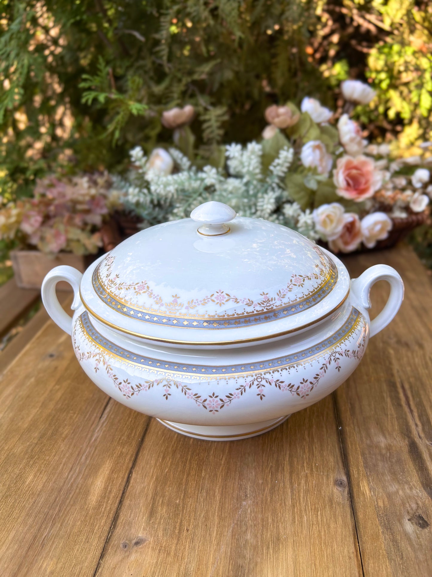 Vintage Royal Worcester Juliette Pink & Gold Serving Bowl w Lid