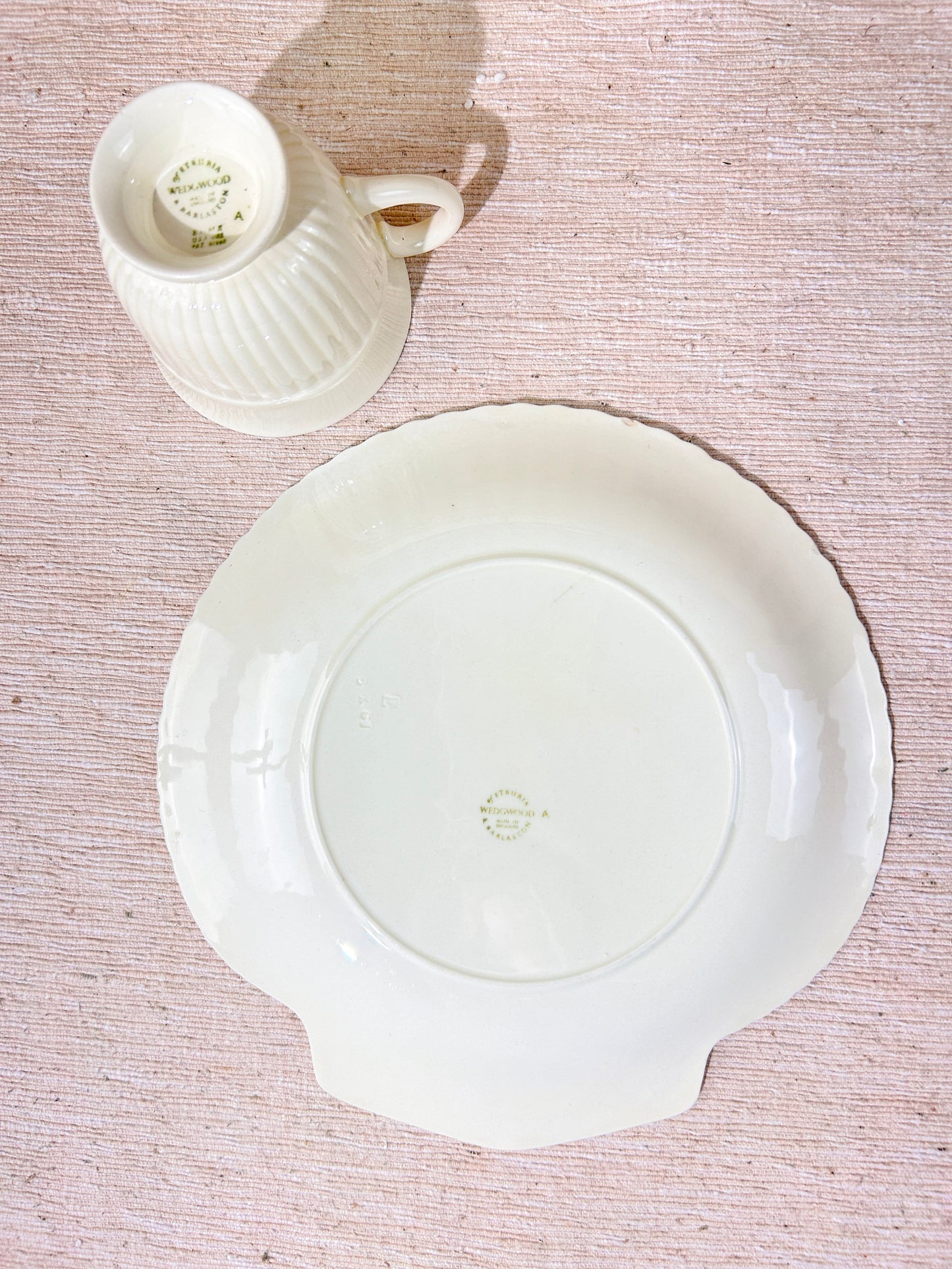 Wedgwood of Etruria Edme Footed Cup & Sandwich Dish Seashell