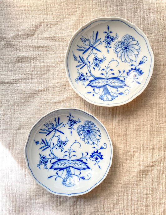 Meissen German Cobalt Blue Onion Antique Dishes