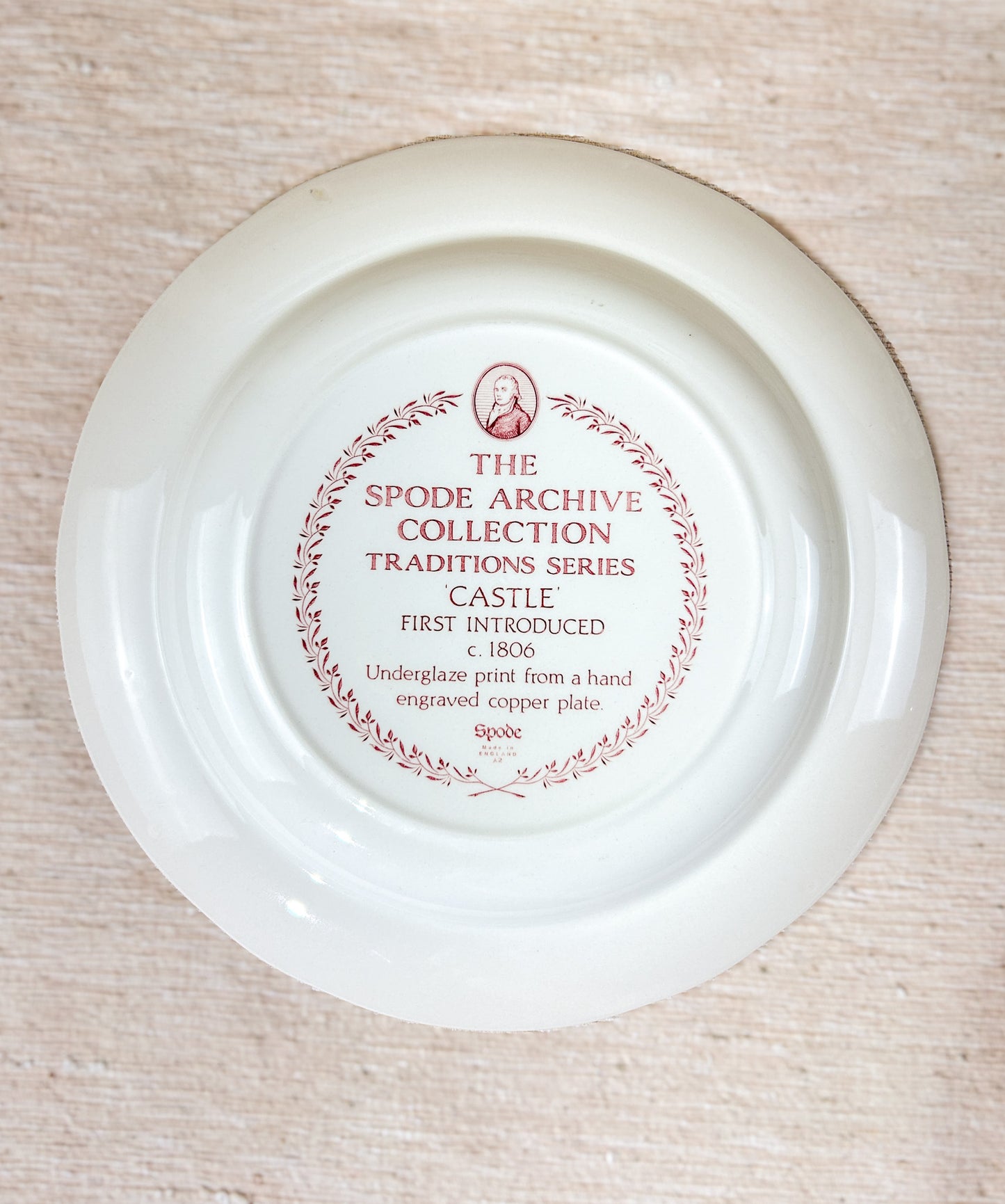 Spode Archive Collection Red & White Plate Aesop's Fables Castle