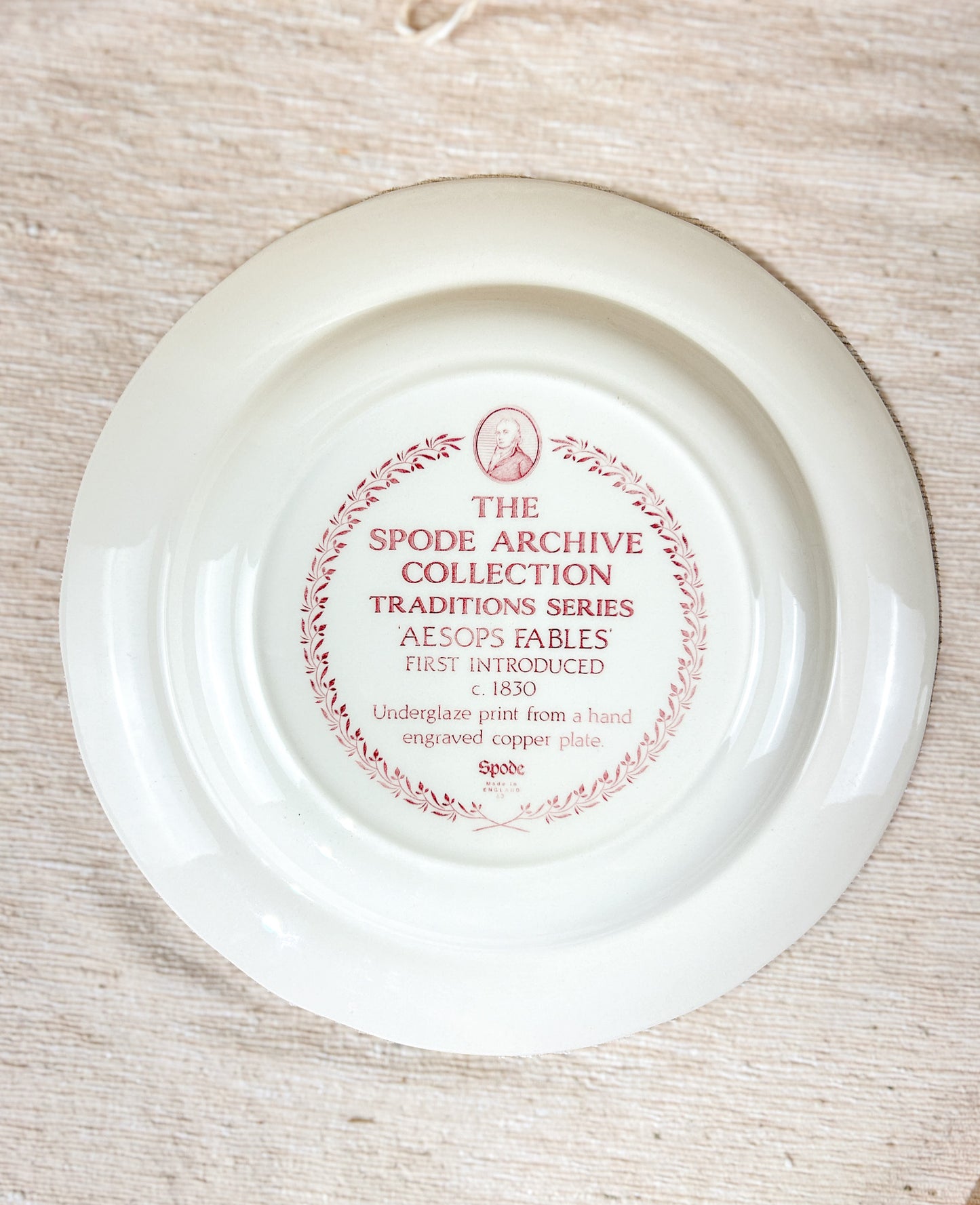 Spode Archive Collection Red & White Plate Aesop's Fables Castle