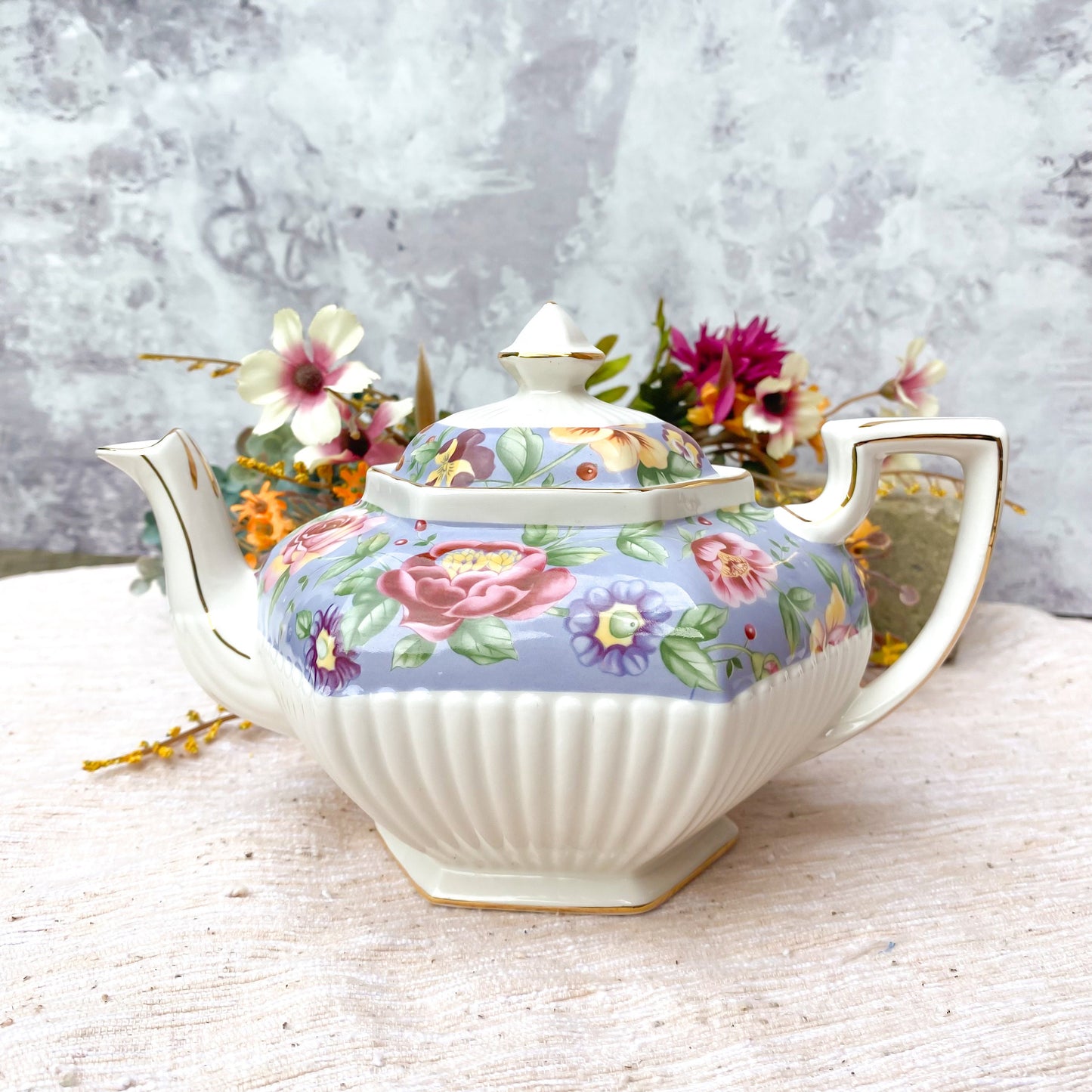 Vintage Lavender Sadler Summerfields Teapot