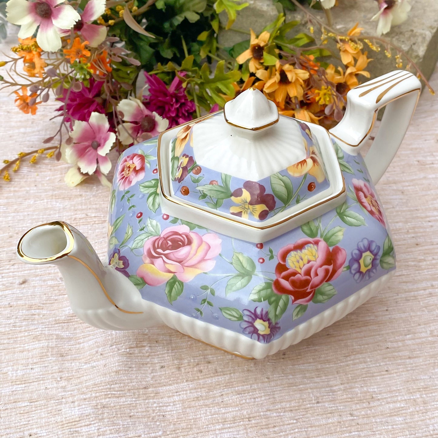 Vintage Lavender Sadler Summerfields Teapot