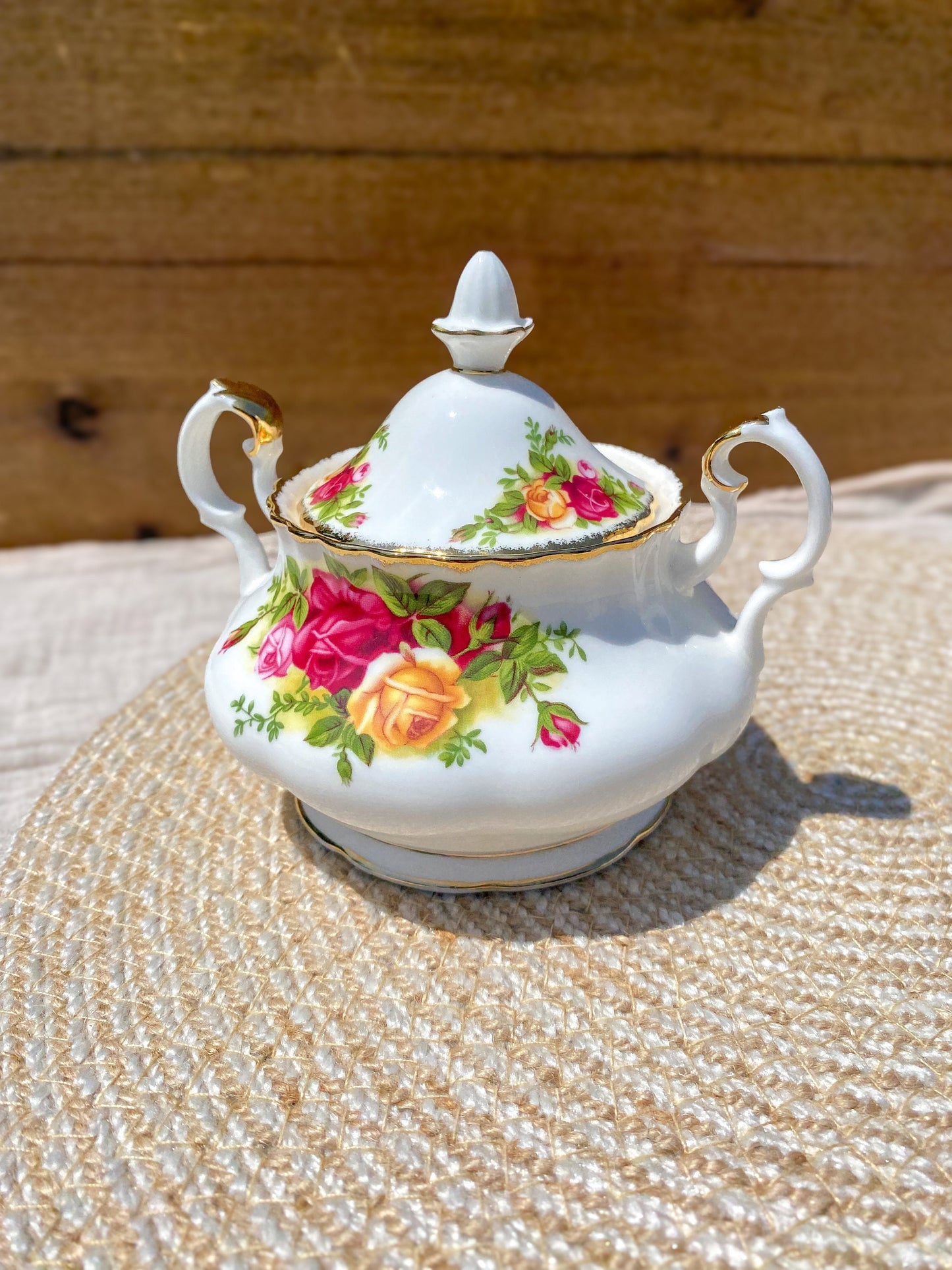 Royal Albert Old Country Roses Sugar Bowl with Lid White Bone China England