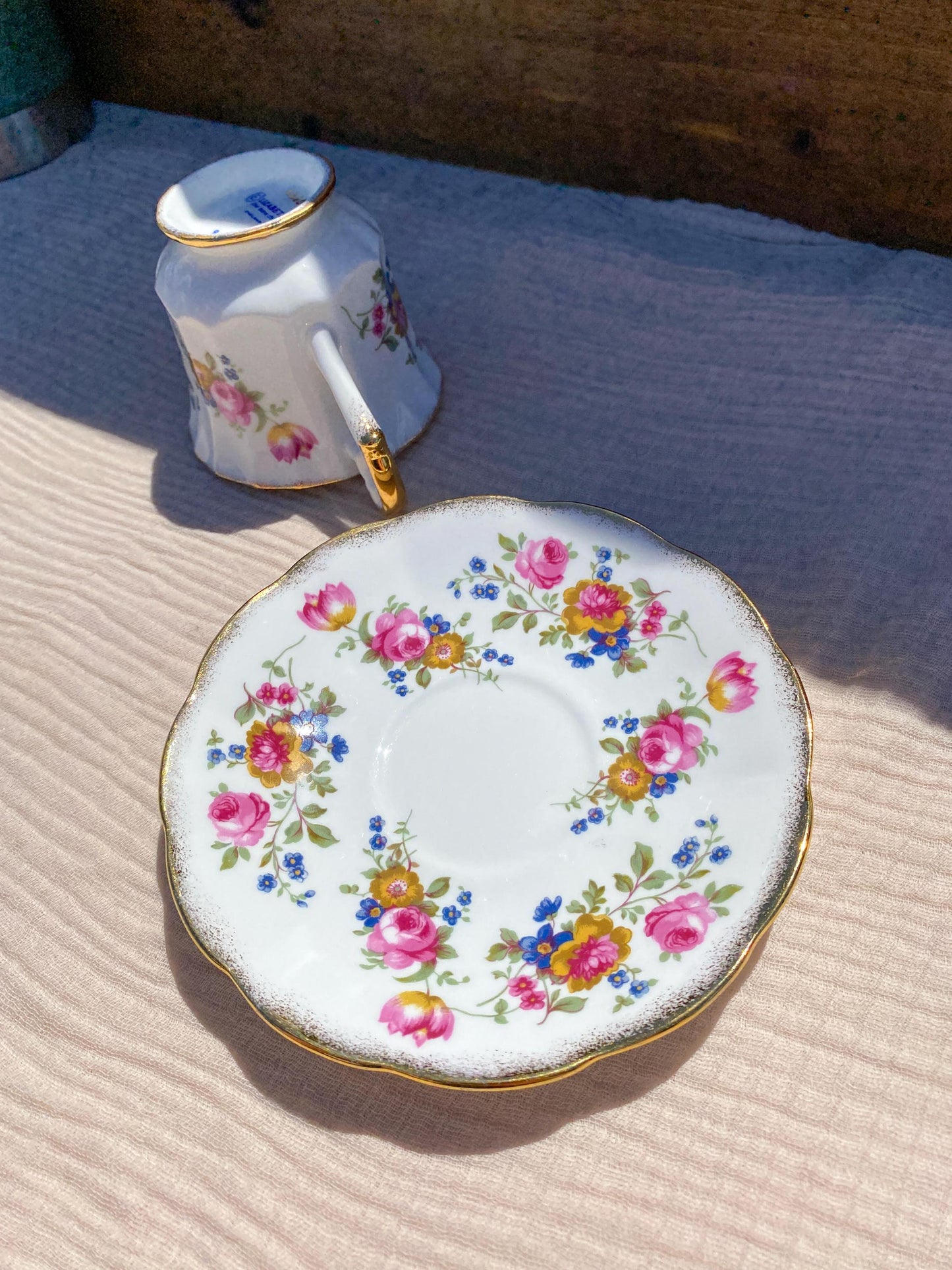 Vintage Elizabethan White & Gold Roses Teacup and Saucer