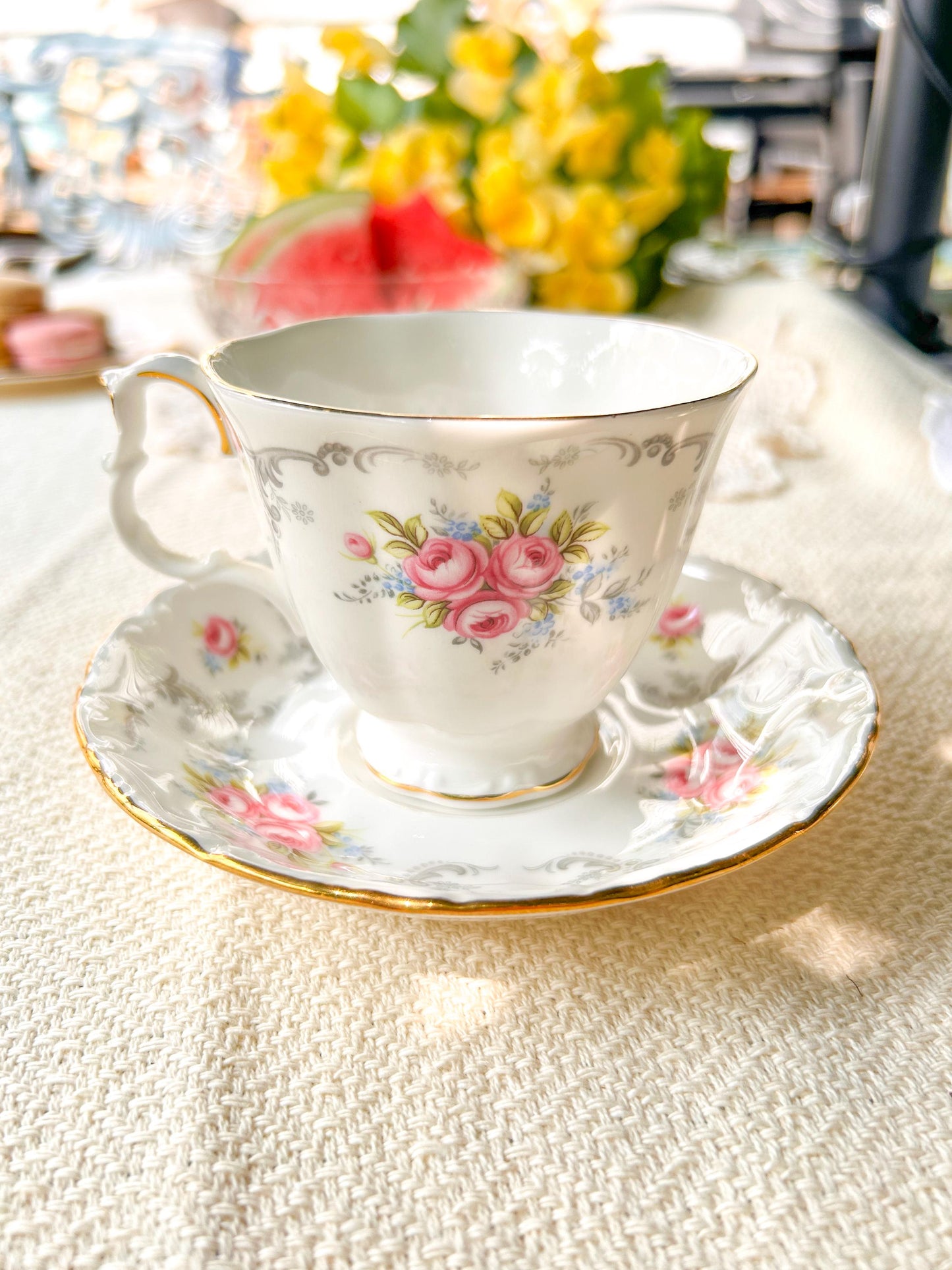 Vintage Royal Albert Bone China Tranquility Gainsborough Shape Tea Pot & Set