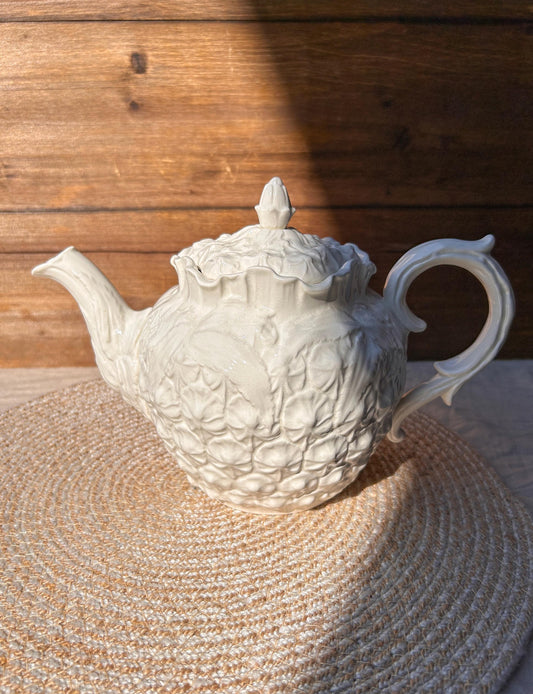 Vintage Spode imperial Williamsburg Pineapple White Teapot