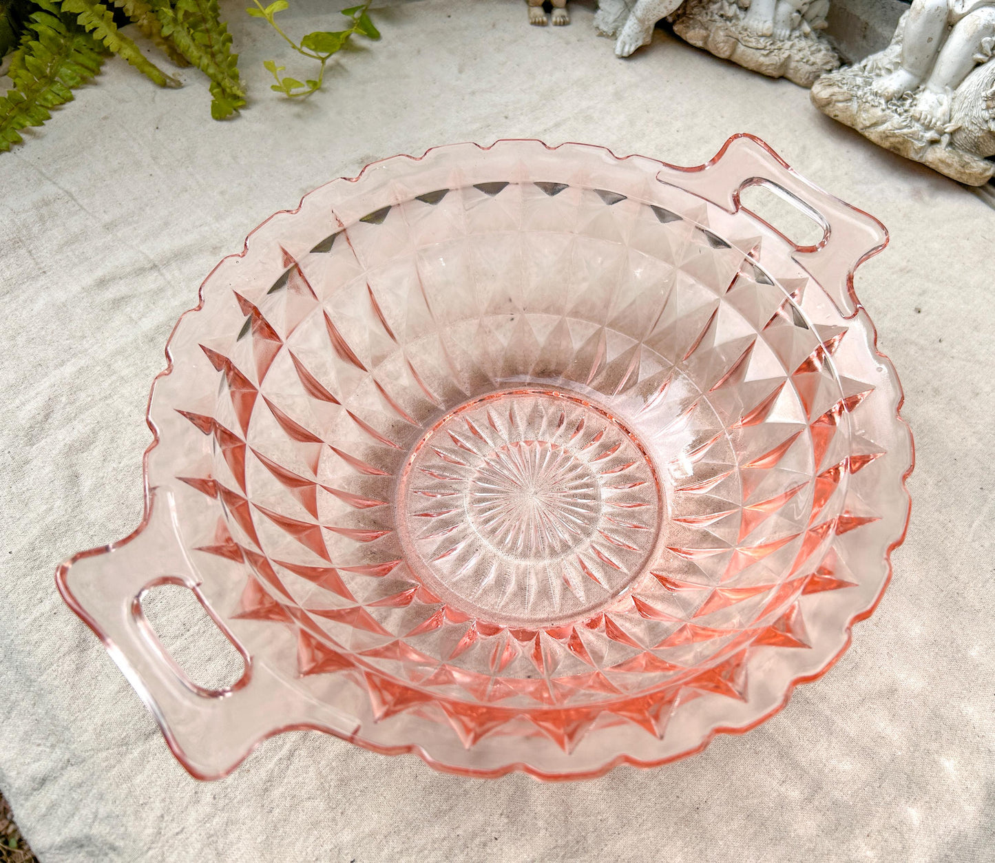 Vintage Jeanette Windsor Diamond Pink Depression Glass Serving Bowl Collectable Glass