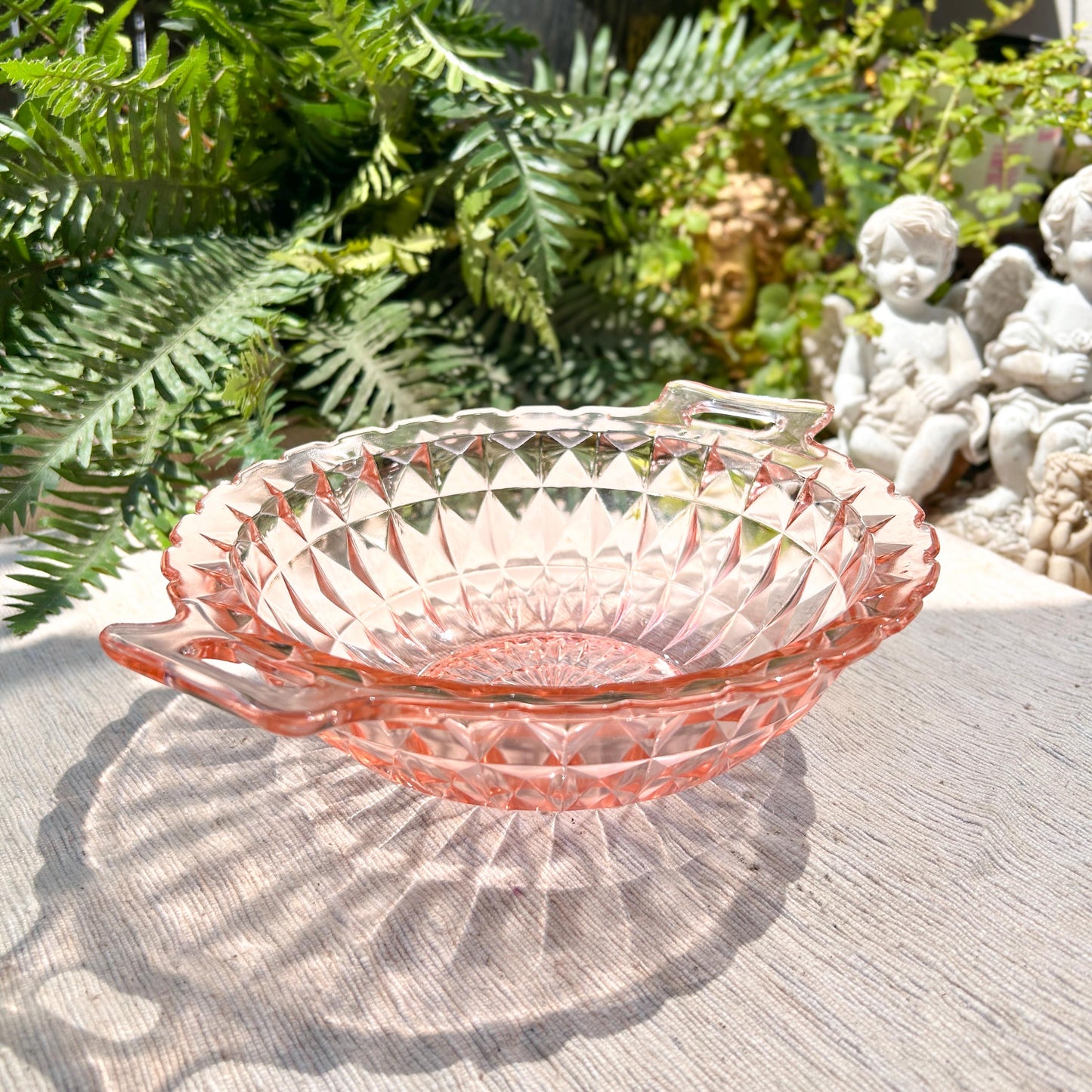 Vintage Jeanette Windsor Diamond Pink Depression Glass Serving Bowl Collectable Glass