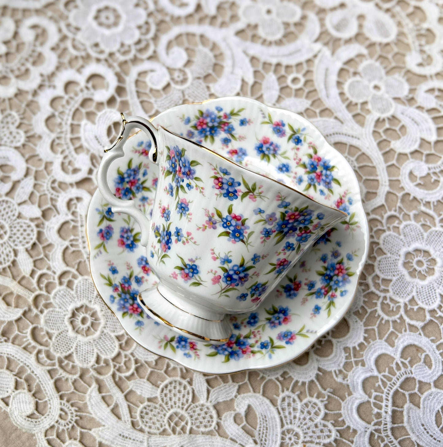 Royal Albert Bone China Teacup & Saucer Covent Garden Gainsborough