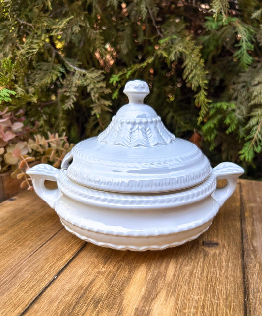 Vintage Elpa Alcobaca Portugal White Decorative Tureen with Lid