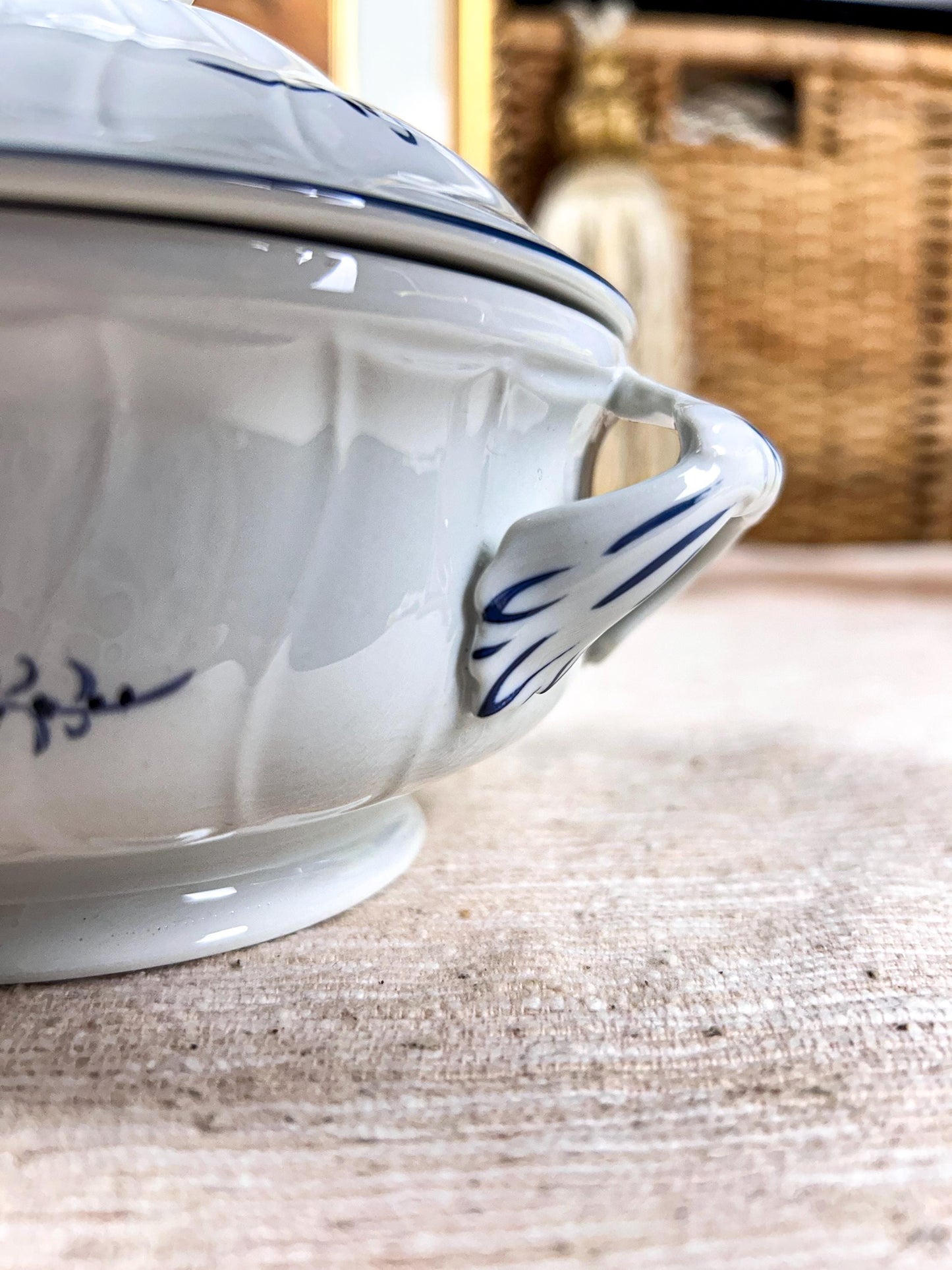 Villeroy & Boch Vieux Luxemborg Bowl with Lid