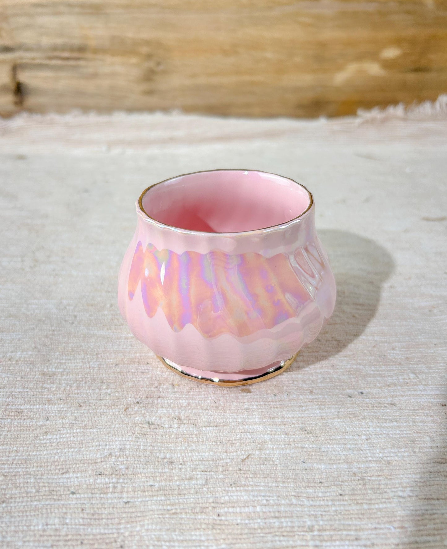 Sadler Pink Sugar Bowl Opalescent Swirl Lustre