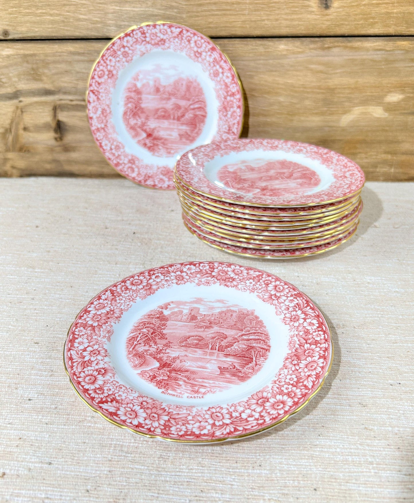 HM Sutherland Red and White Historical Britain Bone China Gold Gilt Plates