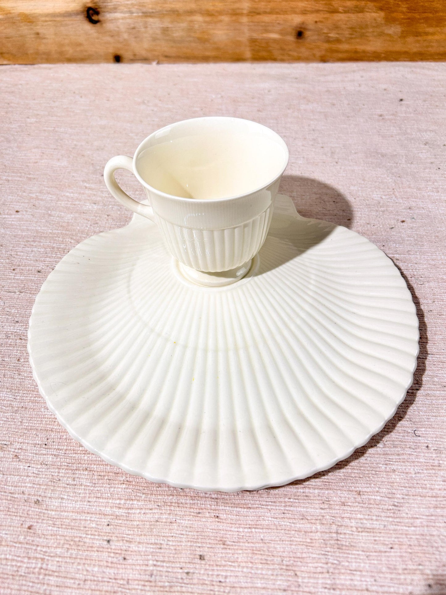 Wedgwood of Etruria Edme Footed Cup & Sandwich Dish Seashell